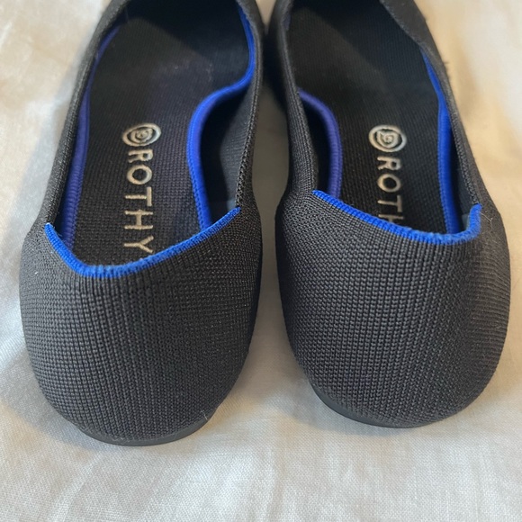 Rothys the Point in Black, size 11.5 - Picture 9 of 9
